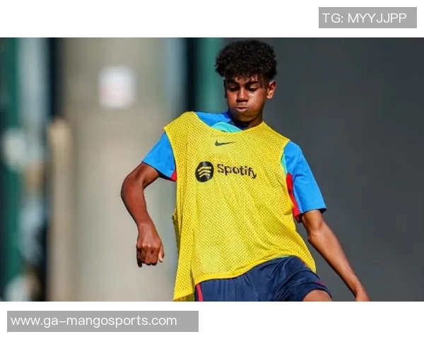 “天才少年”亚马尔陷信任危机：要害战屡次隐身，球迷质疑声四起